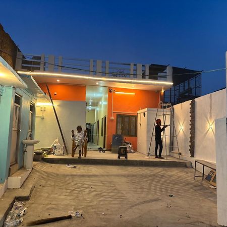 Ayodhya Shakuntala Guest House מראה חיצוני תמונה