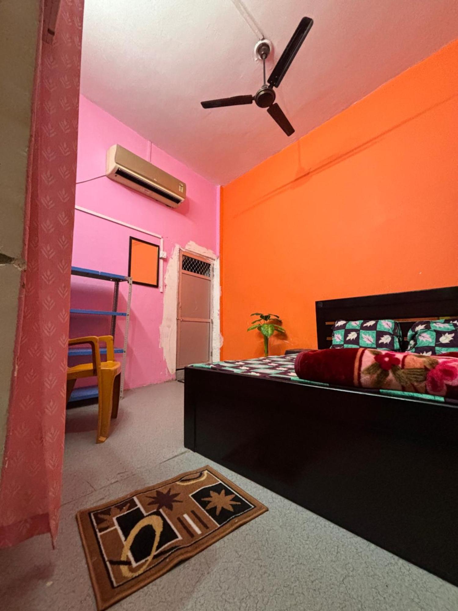 Ayodhya Shakuntala Guest House מראה חיצוני תמונה