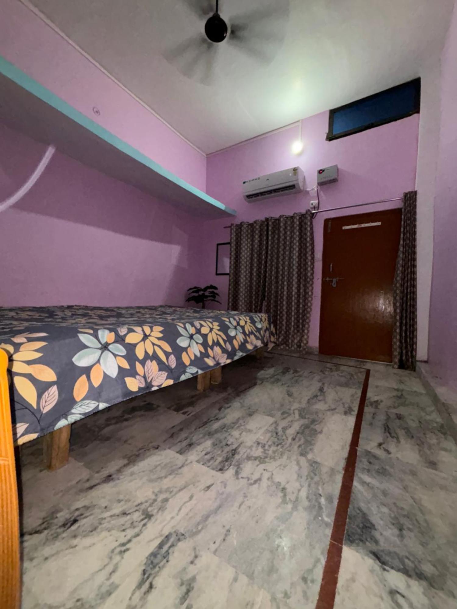 Ayodhya Shakuntala Guest House מראה חיצוני תמונה