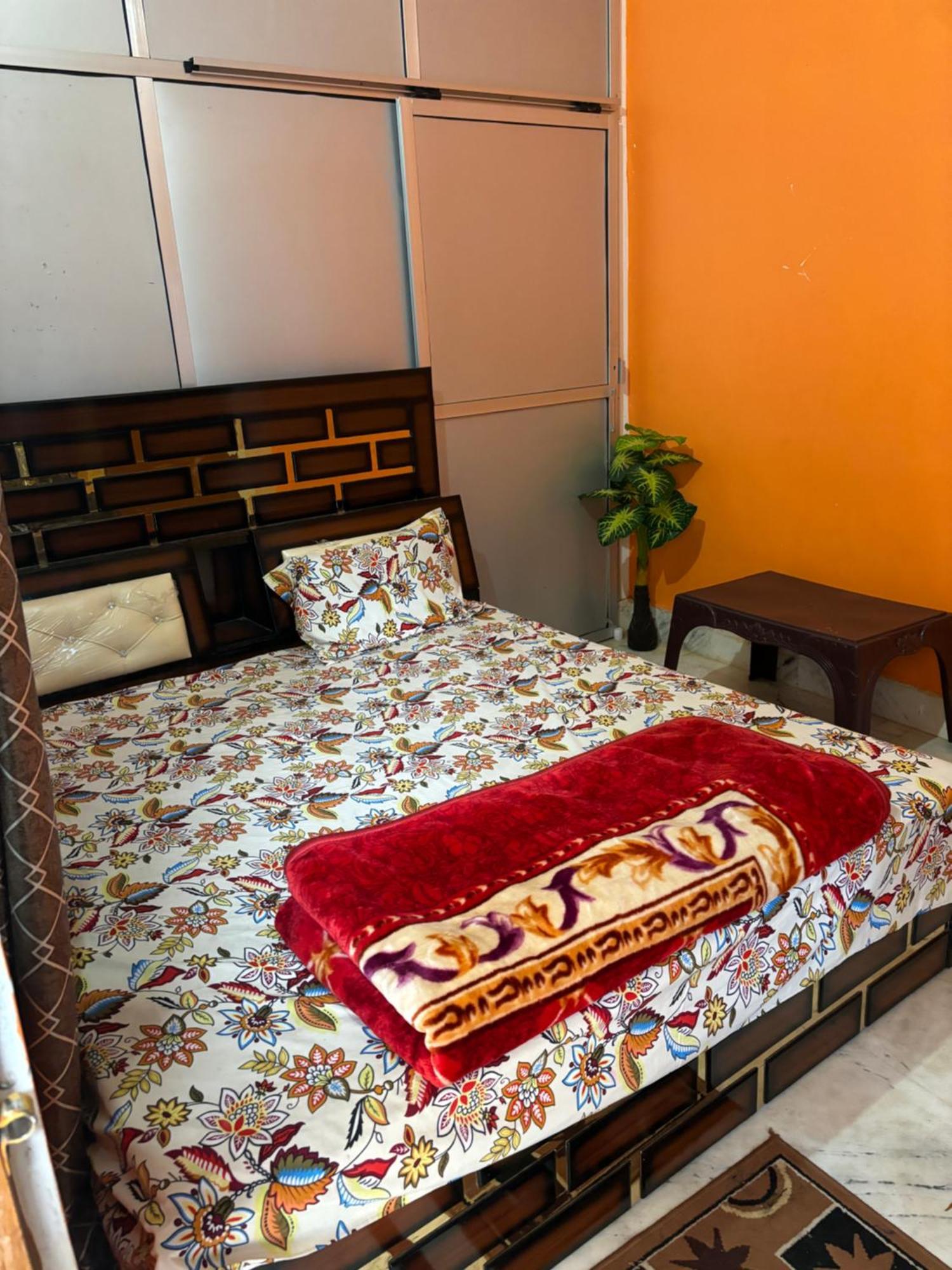 Ayodhya Shakuntala Guest House מראה חיצוני תמונה