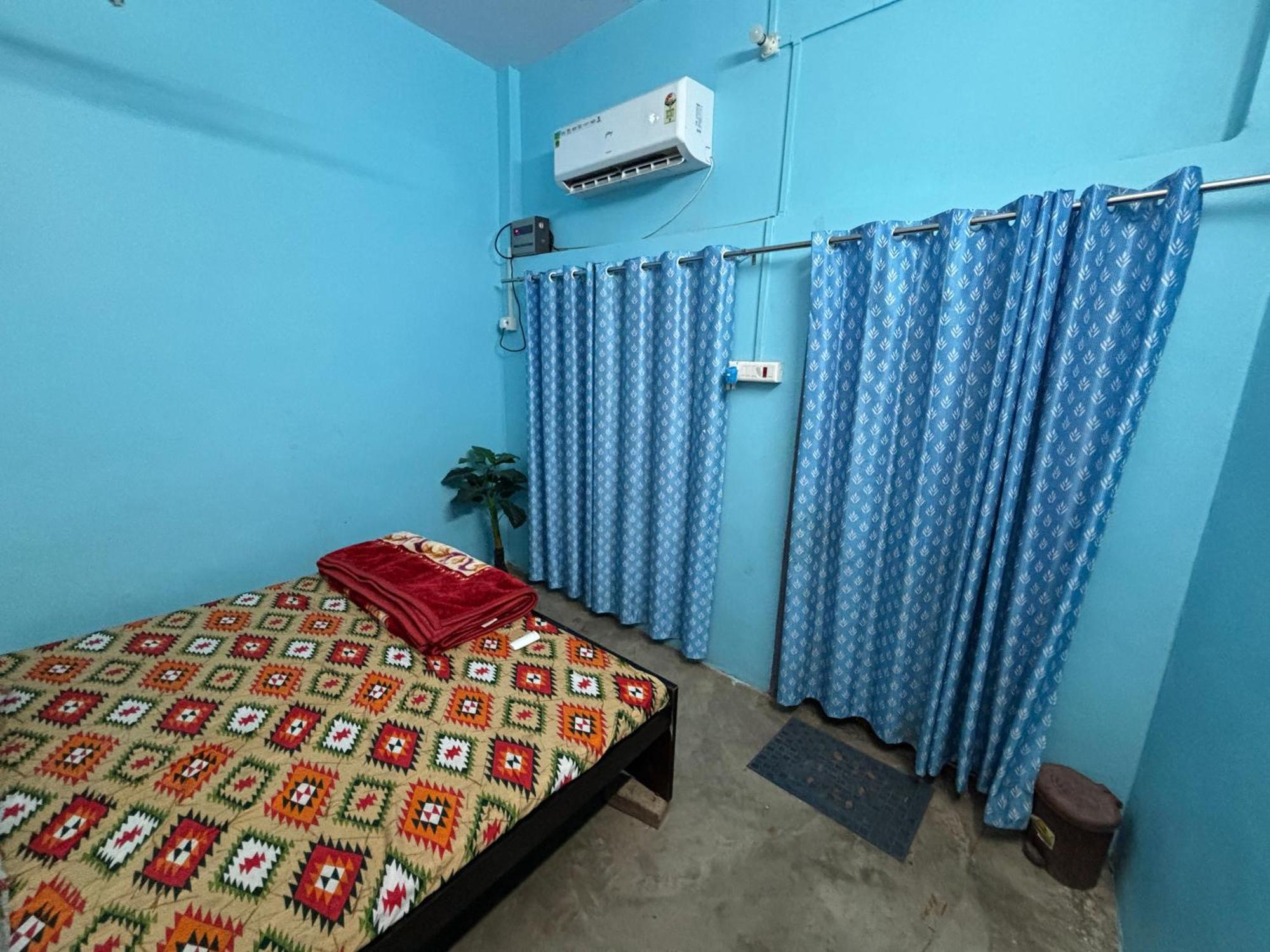 Ayodhya Shakuntala Guest House מראה חיצוני תמונה